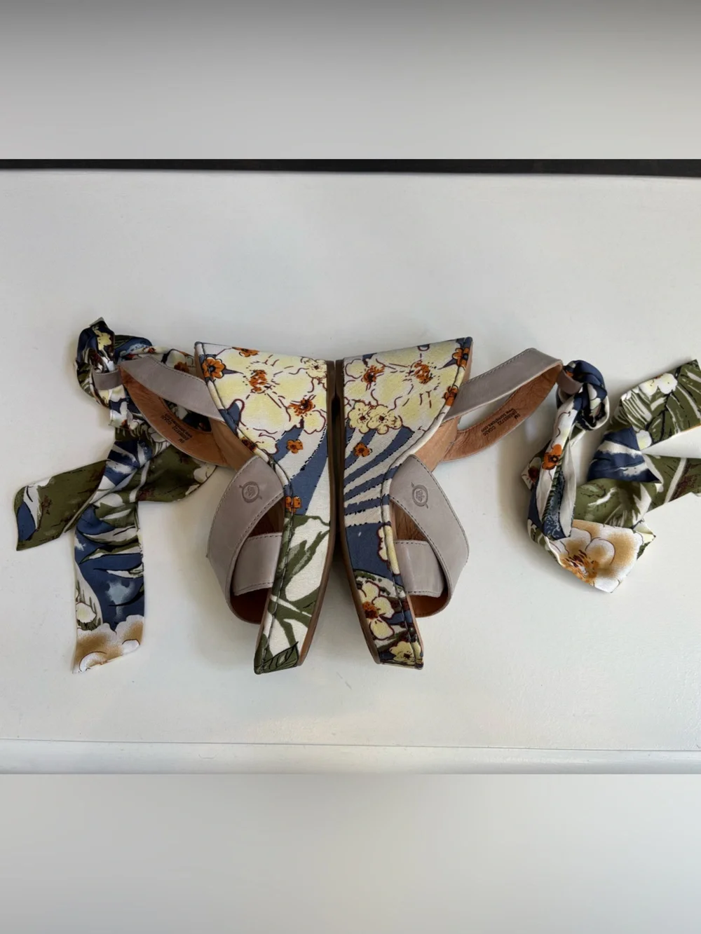 NWOB Born Salton Platform Wedges 6